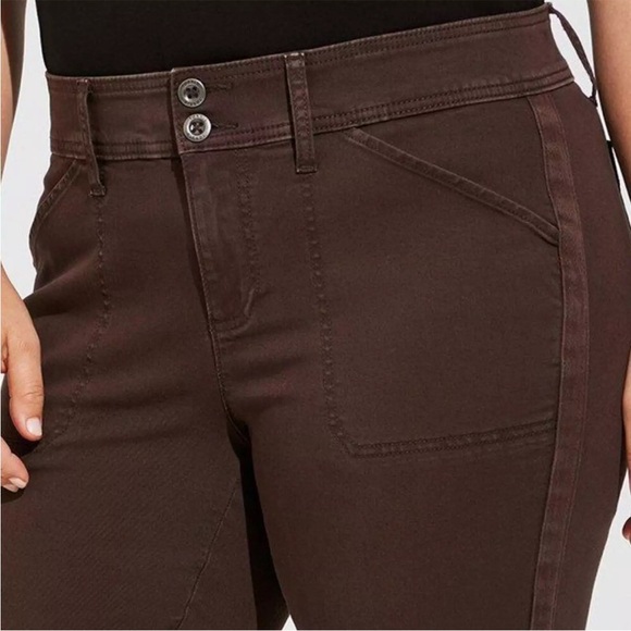 Torrid Cropped Aviator Jeans - Picture 4 of 9